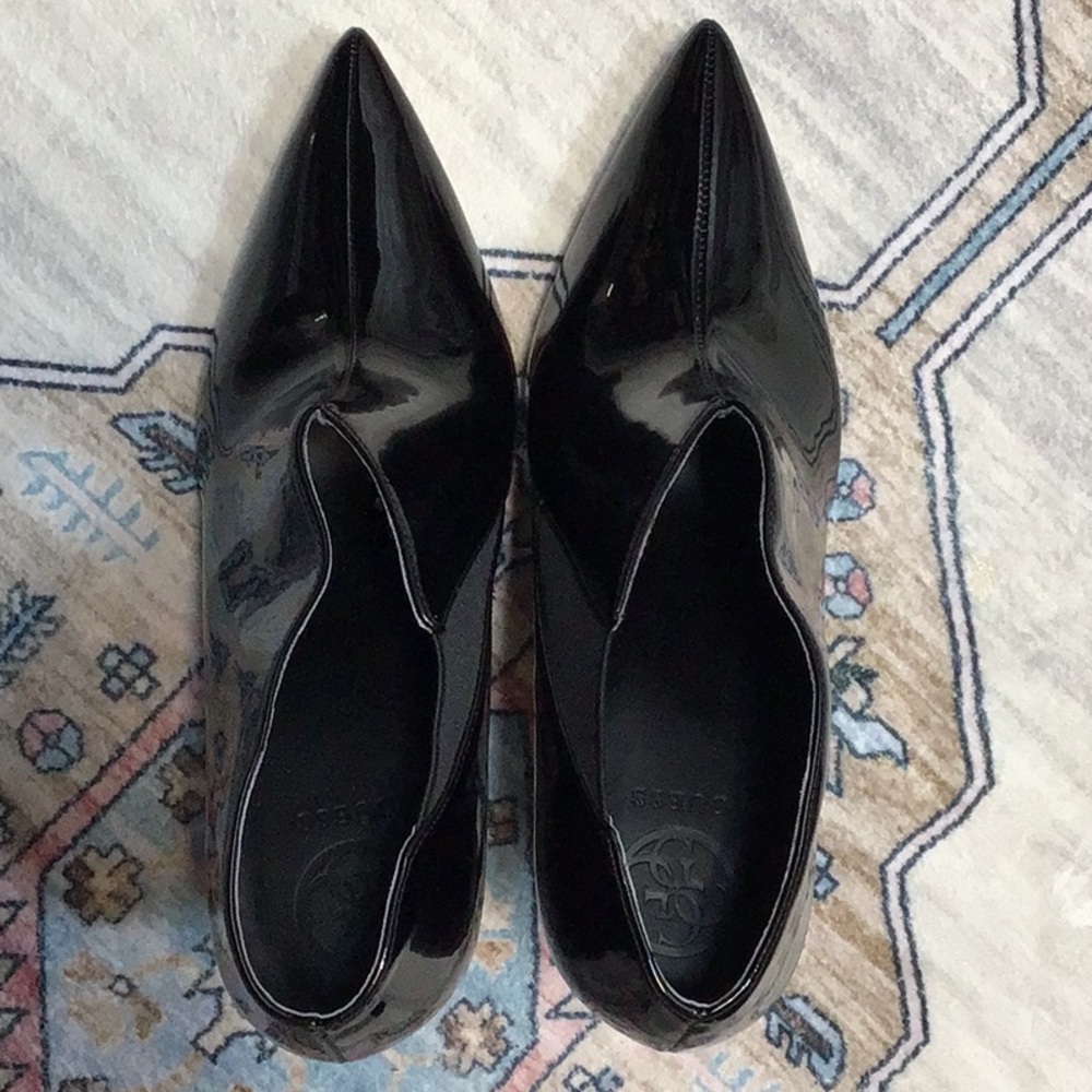 Guess ‘Ondrea2’ Black Faux Patent Point Toe High Heel Booties Sz.7 - Picture 9 of 9